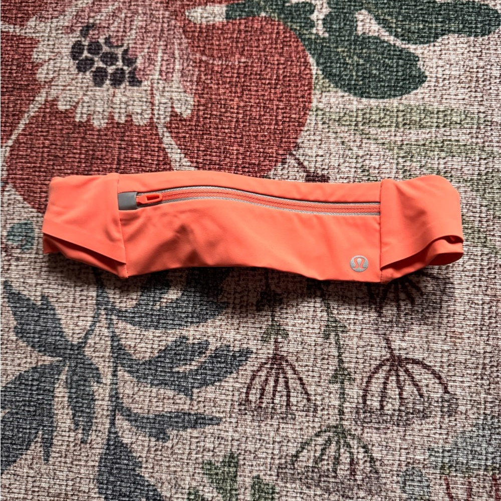 lululemon athletica coral kiss fast and free running belt